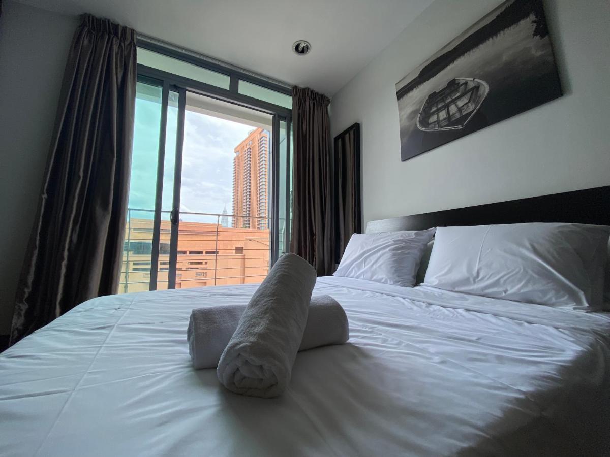 Spacious 3R,2R,Studio 5Min Walk To Time Square,Lalaport, Pool,Gym,Wifi Apartment Kuala Lumpur Luaran gambar