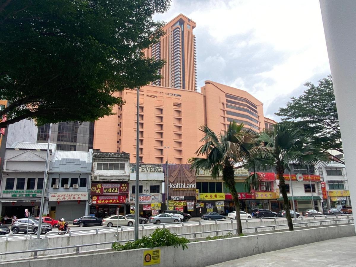 Spacious 3R,2R,Studio 5Min Walk To Time Square,Lalaport, Pool,Gym,Wifi Apartment Kuala Lumpur Luaran gambar