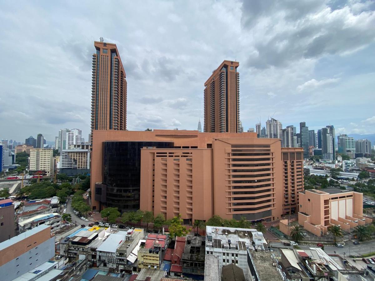 Spacious 3R,2R,Studio 5Min Walk To Time Square,Lalaport, Pool,Gym,Wifi Apartment Kuala Lumpur Luaran gambar
