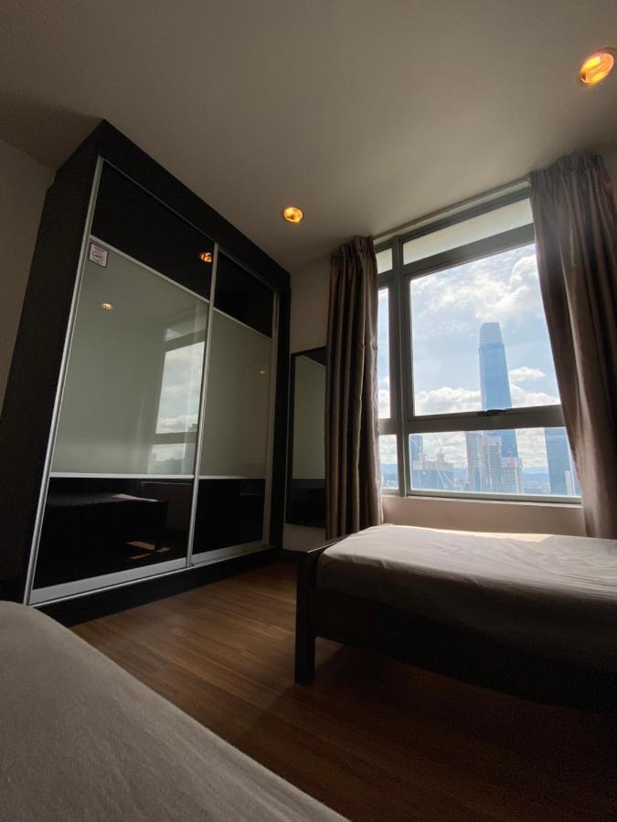 Spacious 3R,2R,Studio 5Min Walk To Time Square,Lalaport, Pool,Gym,Wifi Apartment Kuala Lumpur Luaran gambar